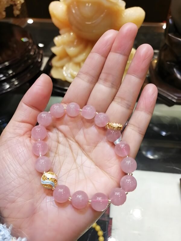 Pink crystal (Furong crystal) - Image 3
